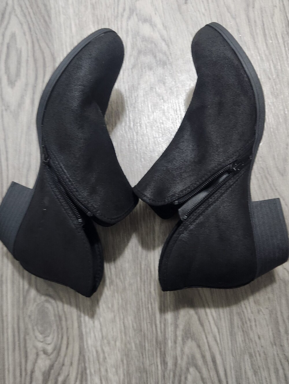 Time and Tru Black Faux Suede Ankle Boots Side Zip Block Heel Size 10 - Picture 6 of 11
